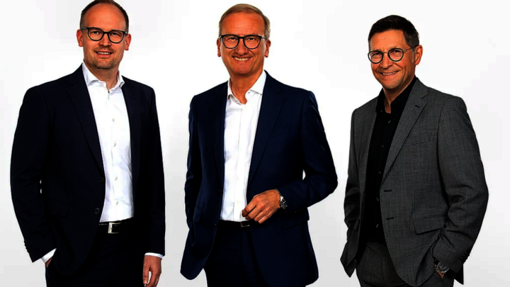 Vitos regelt Nachfolge: Philipp Schlösser folgt auf Reinhard Belling Vitos-Vorstand: (von links) Philipp Schlösser, Reinhard Belling und Jochen Schütz.