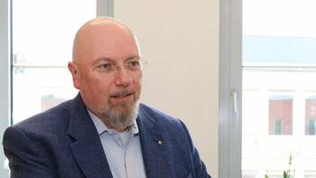 Silvan Uick leitet Klinikbetrieb des Landkreises Kassel