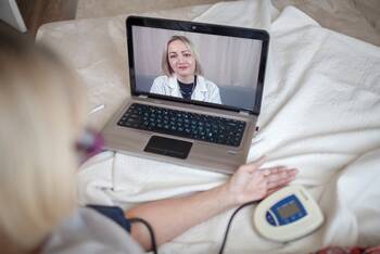 Patient in einer virtuellen Station