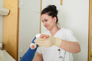 Pflegebudget in der Kritik: Abschaffen oder reformieren?