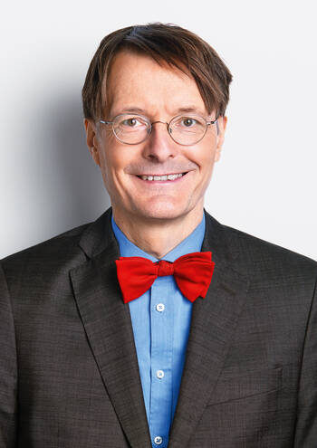 Lauterbach widerspricht Straubs Krankenkassen-Prognose